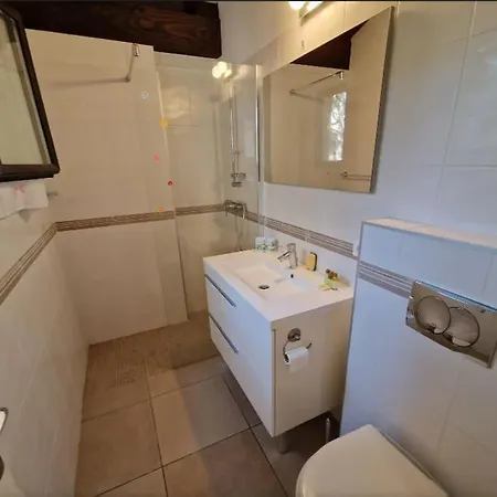 Petit Nid Douillet A Deux Pas De Santa Giulia